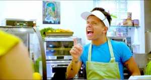 Musical Smoothie Bar - Rudy Mancuso - salsa music from the 60s